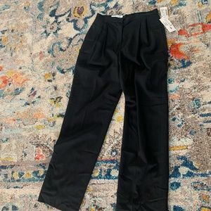 NWT 100%wool  ladies trousers. Saks Firth Avenue Collection